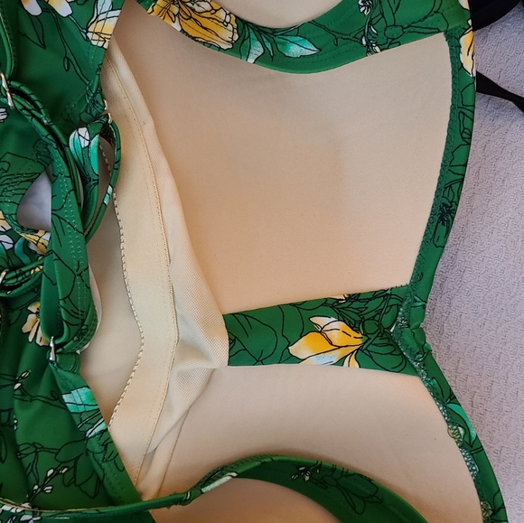 Peplum Tankini - Picture 2 of 3